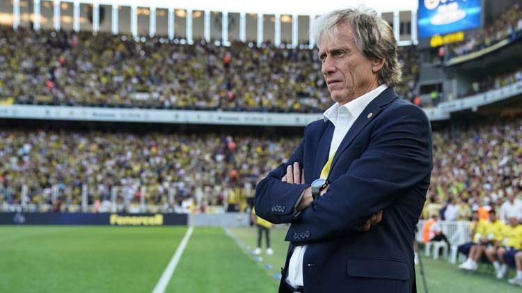 Fenerbahçede Jorge Jesus Slovacko maçının ilk 11ini belirledi Kadroda büyük sürpriz