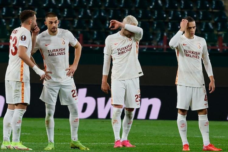 Biz istedik almadılar dönemi başladı Direkten dönen 3 dünya yıldızını açıkladı