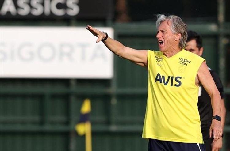 Ve Yeni Lugano bulundu Jorge Jesus Benficaya aldıramamıştı Ali Koçtan özel olarak istedi