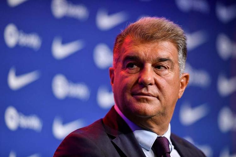 Transferler tek tek geri dönebilir Barcelonada büyük skandal kapıda: Lewandowski, Franck Kessie, Christensen, Jules Kounde, Raphinha için son gün cumartesi...