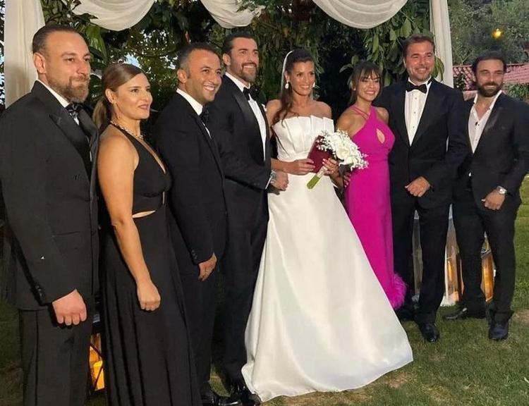 Cengiz Coşkun, Romanyalı sevgilisi Beatrica Lorena ile evlendi