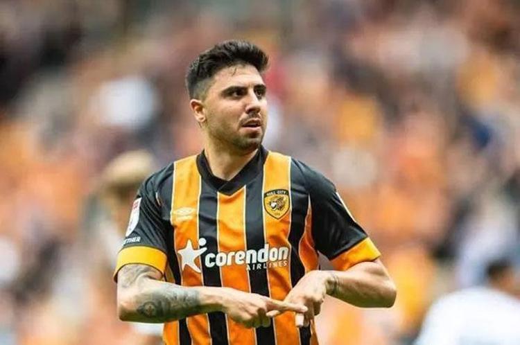 Ozan Tufan herkesi şaşırttı Hull Citydeki performansı hayran bıraktı...