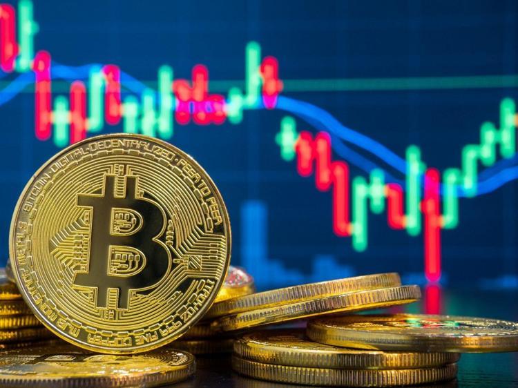 Bitcoinde büyük düşüş Hafta başı heyecanlanan yatırımcılar şimdi kara kara düşünüyor