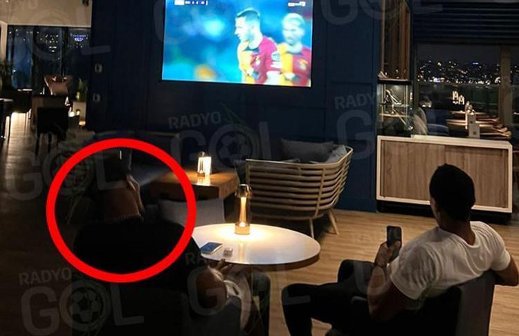 İstanbulda Galatasaray maçını izledi