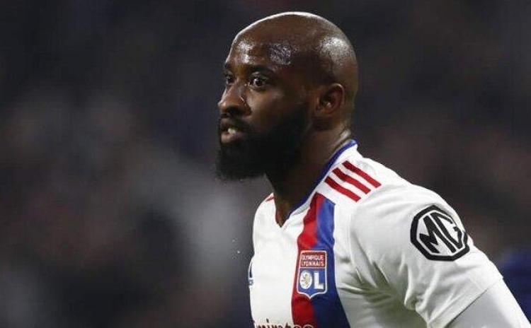 Biri İcardinin diğeri Maxi Gomezin peşine düşmüştü İkisi de olmadı yıldız golcü için savaş başladı