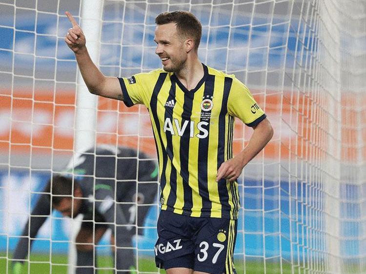Fenerbahçenin sol beki Filip Novakı Fatih Karagümrük transfer etmek istiyor