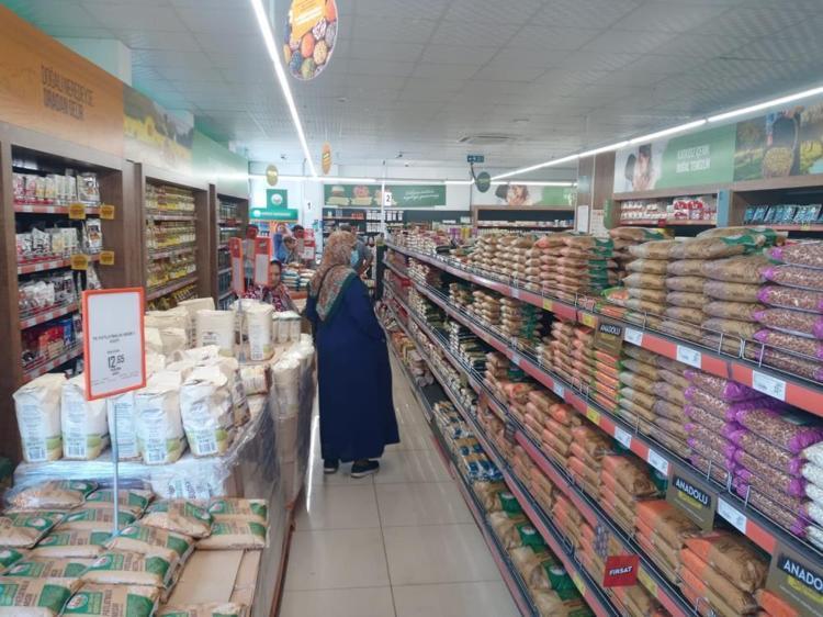 Marketlerde yüzde 30 indirim Akın ettiler, sıvı yağ, süt, yumurta, peynir hepsinde geçerli