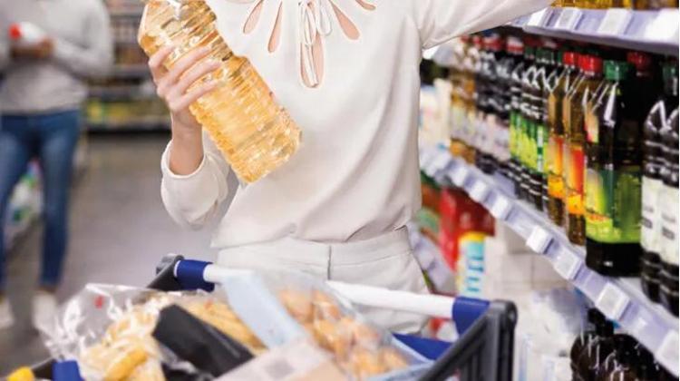 Marketlerde yüzde 30 indirim Akın ettiler, sıvı yağ, süt, yumurta, peynir hepsinde geçerli