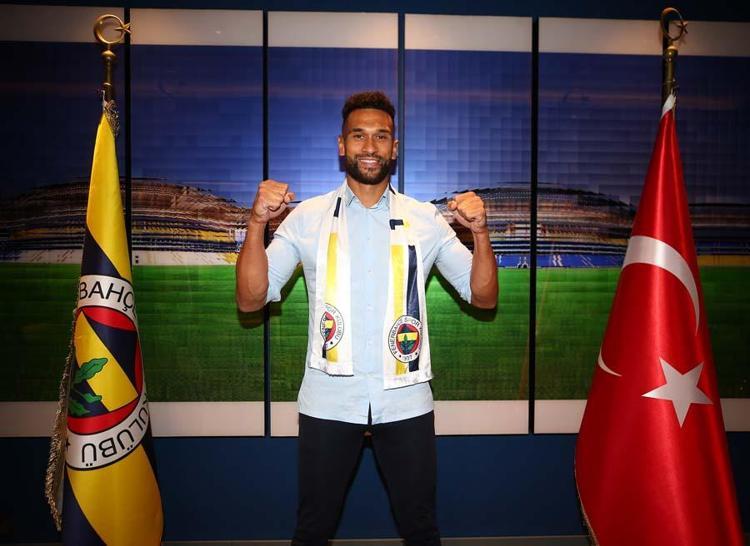 Fenerbahçenin transferdeki en büyük hedefi santrafor Yabancı sayısı Jesusu zorluyor: Pelkas, Novak ve Attila Szalaiden sonra sıra yeni transferde...