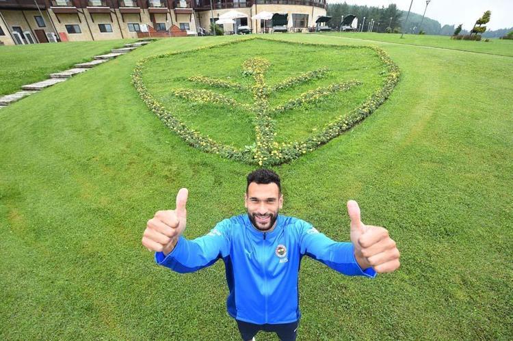 Fenerbahçenin transferdeki en büyük hedefi santrafor Yabancı sayısı Jesusu zorluyor: Pelkas, Novak ve Attila Szalaiden sonra sıra yeni transferde...