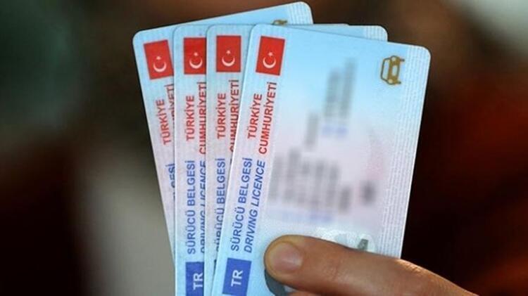 Kimlik, ehliyet ve pasaportta yeni dönem Tamamen ücretsiz, Son tarih verildi, e-Devletten yapılıyor