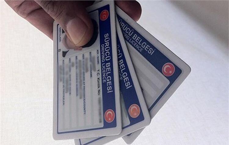 Kimlik, ehliyet ve pasaportta yeni dönem Tamamen ücretsiz, Son tarih verildi, e-Devletten yapılıyor
