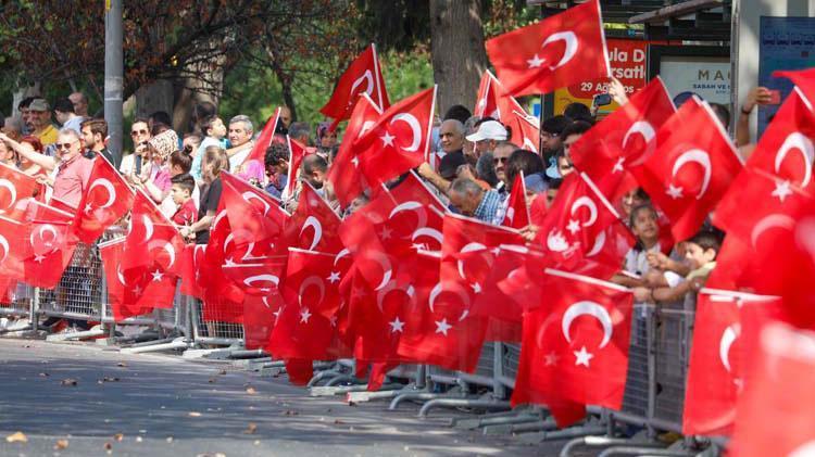 Vatandaşlar 30 Ağustosun 100. yıl dönümünü coşkuyla kutladı