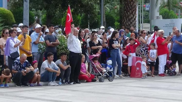 30 Ağustos Zafer Bayramı Türkiye asırlık gururu büyük coşkuyla kutladı
