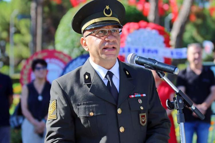 AYDINLIK YOLA GİDEN MEŞALEYİ YAKTILAR