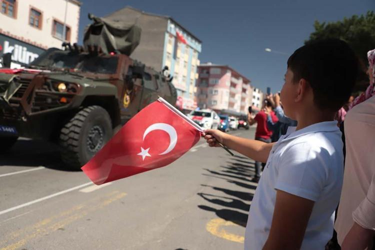 30 Ağustos Zafer Bayramı Türkiye asırlık gururu büyük coşkuyla kutladı