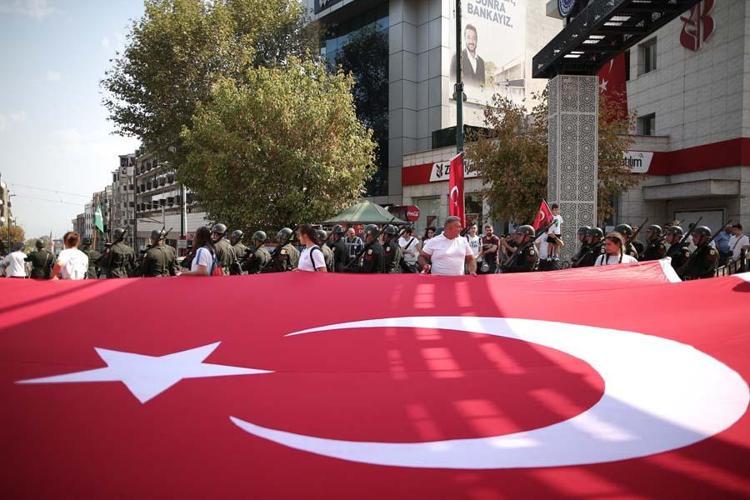 Bursada 30 Ağustos Zafer Bayramının 100üncü yıl coşkusu