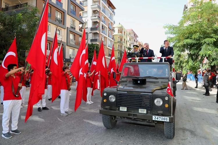30 Ağustos Zafer Bayramı Türkiye asırlık gururu büyük coşkuyla kutladı