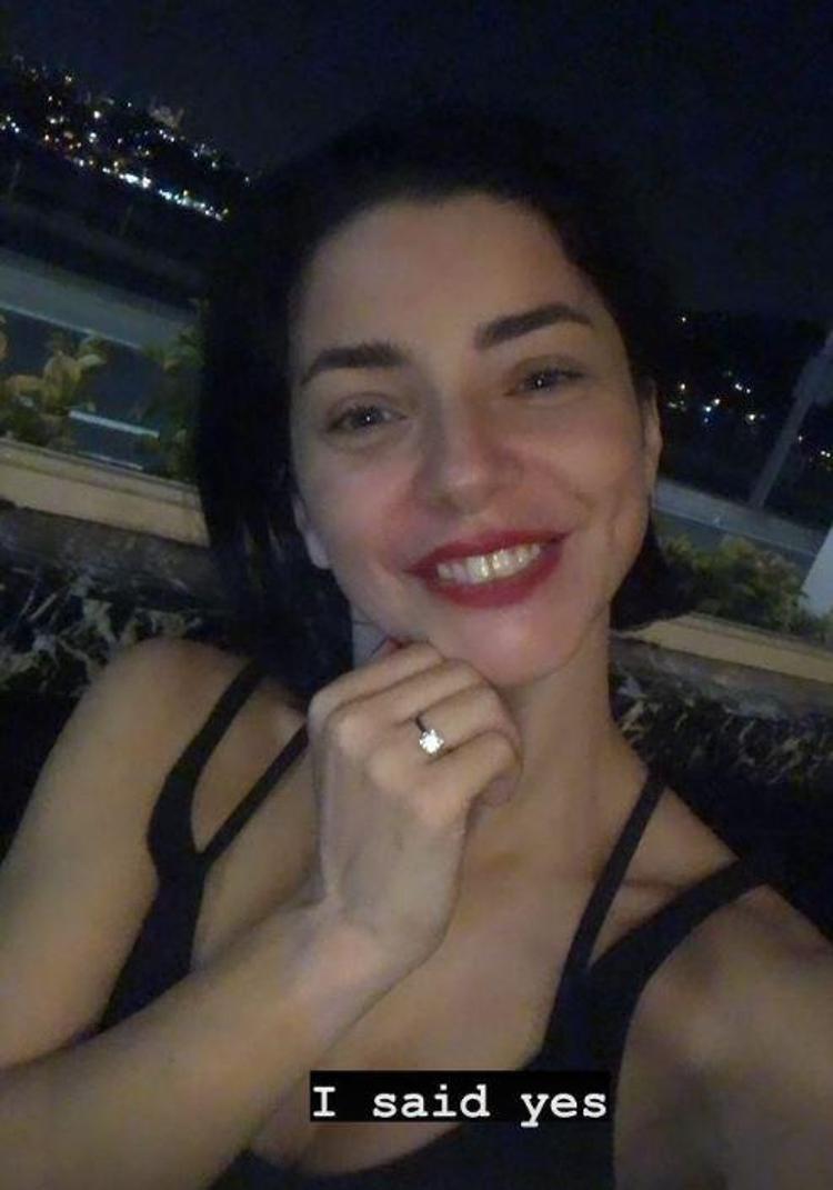 Merve Boluğur evleniyor Sevgilisi Mert Aydından evlilik teklifi aldı: Evet dedim