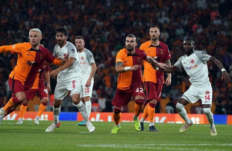 Ahmetcan Kaplan transferi Galatasaraya yaradı İşte Cimbomun yeni stoperi