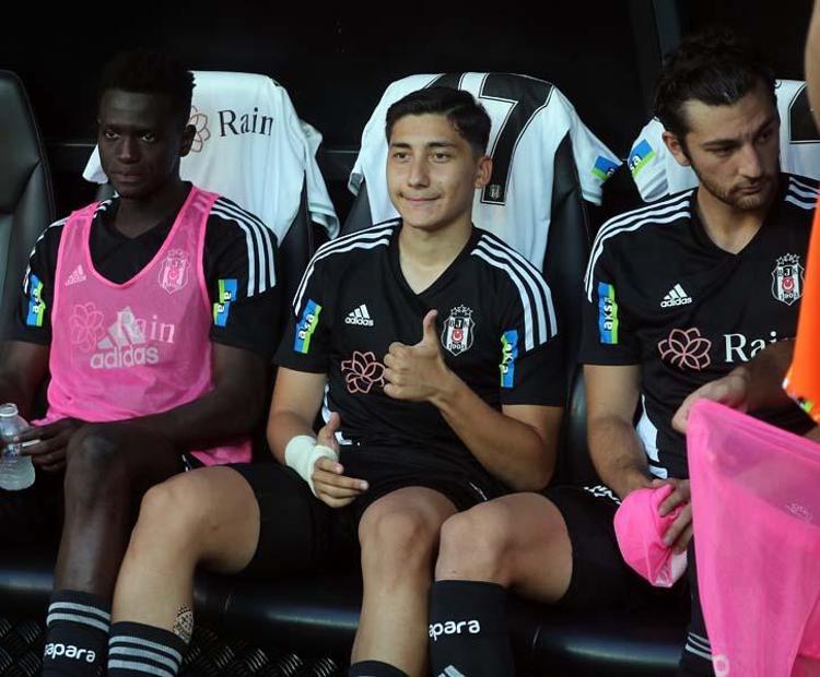 İtalyada Hakan, Merih, Mert değil Emirhan İlkhan konuşuluyor Tarihe geçti