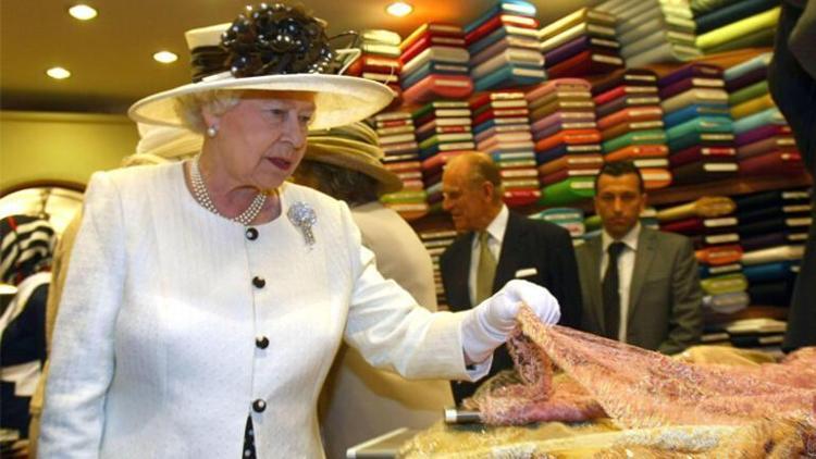 İngiltere’de Kral 3. Charles dönemi başladı Kraliçe 2. Elizabeth’in tarihe damga vuran Türkiye ziyaretleri gündeme geldi