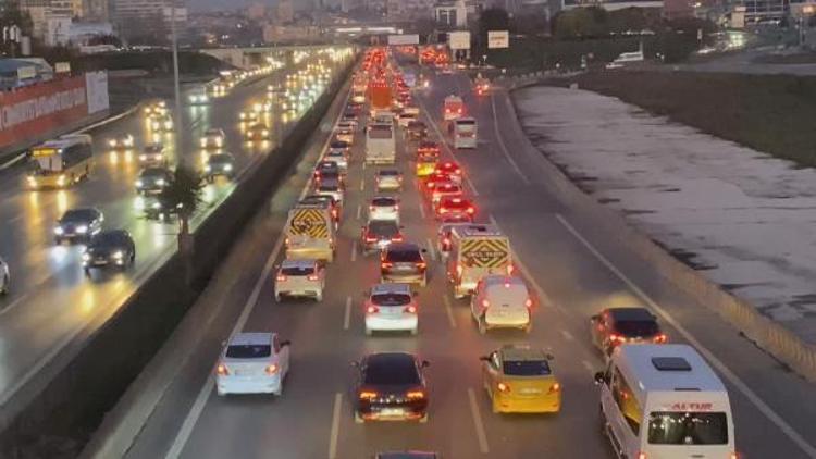 FİYAT ARTIŞINA TEPKİLİ