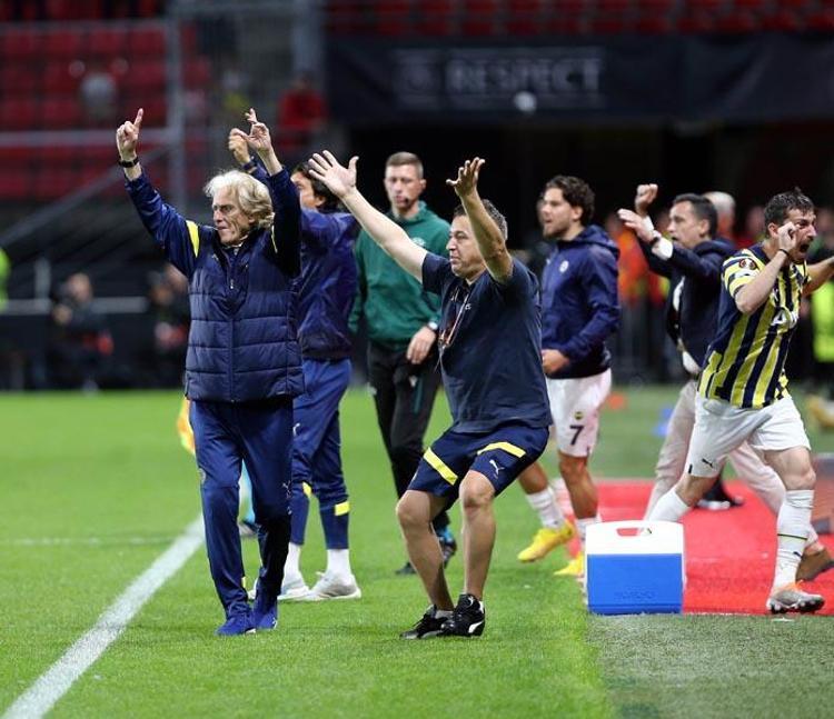 Lucescu Jorge Jesusun golcüsünü istedi Fenerbahçe yönetimi şok geçirdi