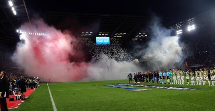 Yıldız futbolcunun bonservis parası çıktı İşte UEFA Avrupa Liginden kazanılan rakam
