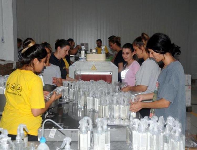 Okullar açıldı Talep yağıyor, 22 liradan satılıyor