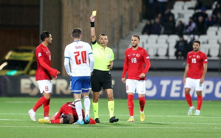 Stefan Kuntzu rezil etti Kaybettiğin ülkede insandan çok keçi var