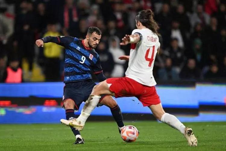 Leicester Cityde forma giyen Çağlar Söyüncünün yeni adresi belli oldu İşte yeni takımı...