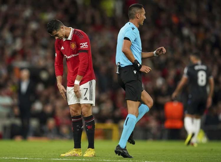Cristiano Ronaldoya yapılan eleştiriler kız kardeşini çıldırttı: Hastasınız, ruhsuzsunuz, nankörsünüz, aptalsınız Annesinden çarpıcı transfer planı...