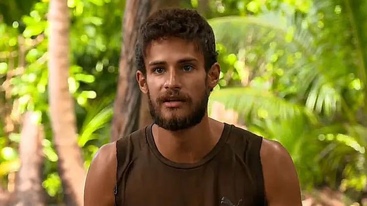 Survivor Batuhan Karacakaya yeni sevgilisiyle pozunu paylaştı Çok aşk