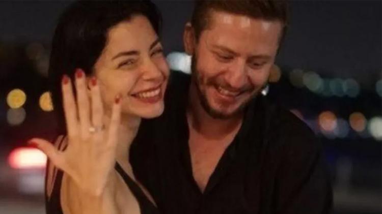 Merve Boluğurdan düğün öncesi ilk poz Gelinlik tercihi...