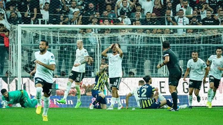 Beşiktaş- Fenerbahçe maçı yorumuyla dikkat çekti: Maçın tek galibi var 1994-1995ten sonra bir ilk