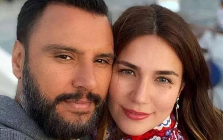 Buse Varoldan Alişan ile aşk pozu