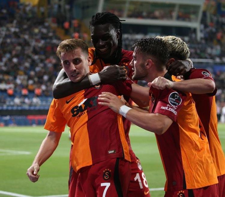 Klopptan yılın sürprizi Ozan Kabaktan sonra Liverpoola bir Galatasaraylı yıldız daha