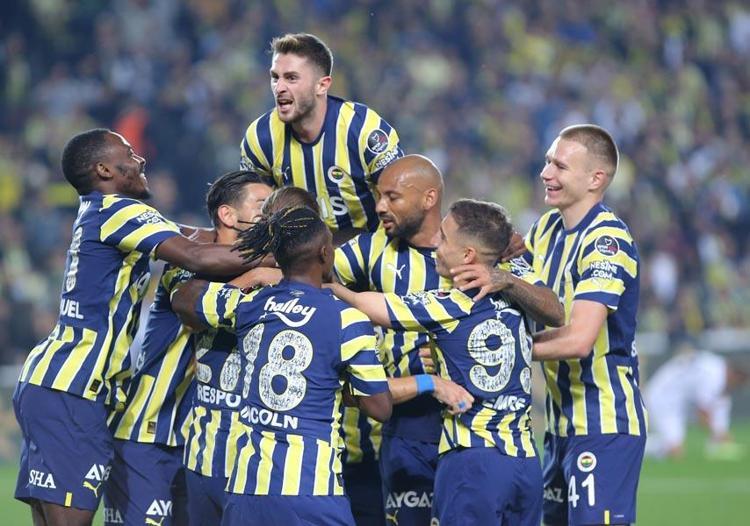 Ali Koç ve Jesusu küplere bindirecek sözler Ağacı koysan daha iyi, F.Bahçe bu oyuncuyla şampiyon olamaz
