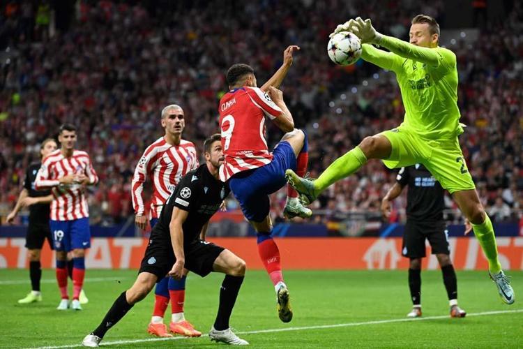 UEFA Şampiyonlar Liginde tarihi gece Gruptan çıkmasına şans verilmeyen Club Bruggeden müthiş performans...