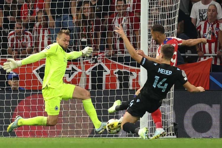 UEFA Şampiyonlar Liginde tarihi gece Gruptan çıkmasına şans verilmeyen Club Bruggeden müthiş performans...