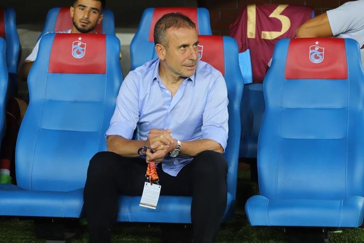 Van Bronckhorst oynatmadı Abdullah Avcı 1 numaraya onun ismini yazdı Hemen harekete geçelim