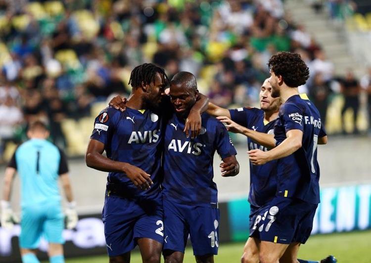 AEK Larnaca maçından sonra olay yaratan sözler: Bu adam açlık sınırında maaş alıyor...