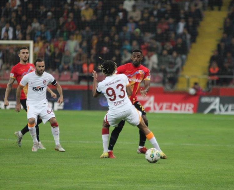 İki hafta önce sadece 4 dakika oynatmıştı Torreira ve Midtsjönün döküldü Okan Buruk nihayet onu gördü