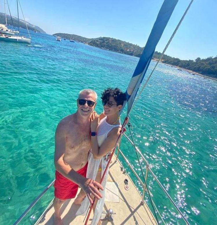 Özlem Öztürkten eşi Levent Yüksele: Bu dünyaya bir sen daha gelmez