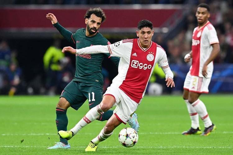 UEFA Şampiyonlar Liginde tarihi gece Barcelona ve Atletico Madrid için dramatik son...