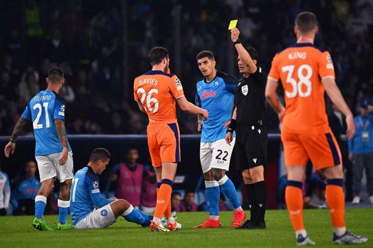 UEFA Şampiyonlar Liginde tarihi gece Barcelona ve Atletico Madrid için dramatik son...