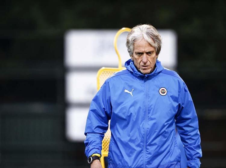 Fenerbahçede Jorge Jesus transfer listesini yönetime verdi