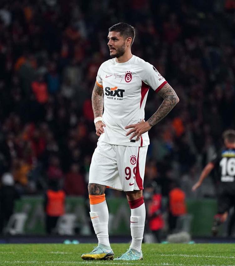Galatasaray deplasmanda Fatih Karagümrükü iki golle geçti