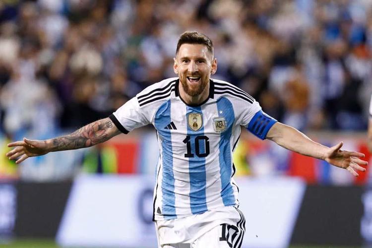 MESSI Mİ ALDIRMIYOR